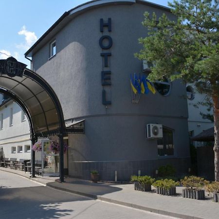 Hotel Galaktika Vynnyky Buitenkant foto