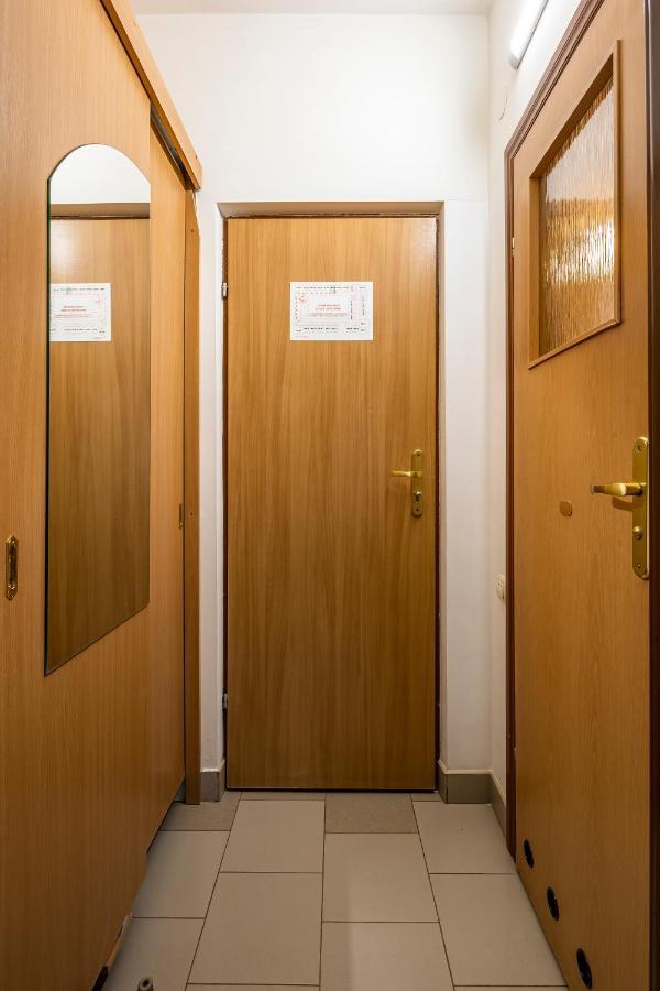 Hotel Galaktika Vynnyky Buitenkant foto